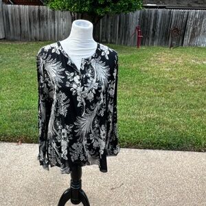 Slightly Used Black/white Kobi Halperin Women's Blouse Size XL